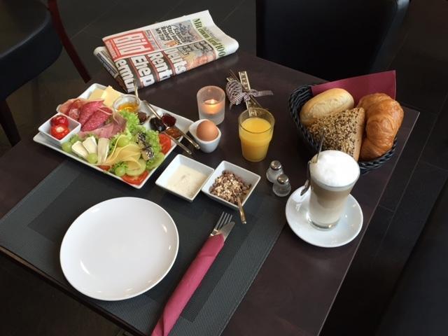 Heroldsberg Tankbar'S Hotelchen חדר תמונה