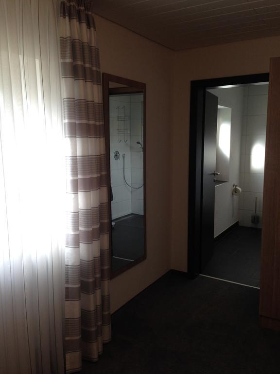 Heroldsberg Tankbar'S Hotelchen חדר תמונה